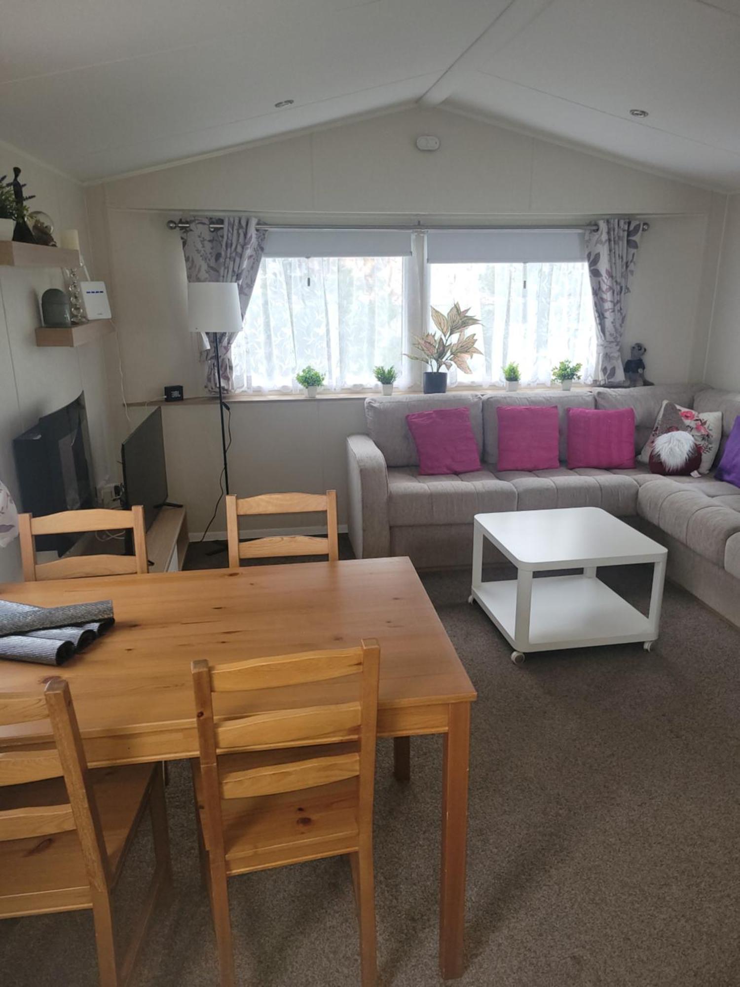Cozy Caravan Near Ferienhaus Edinburgh